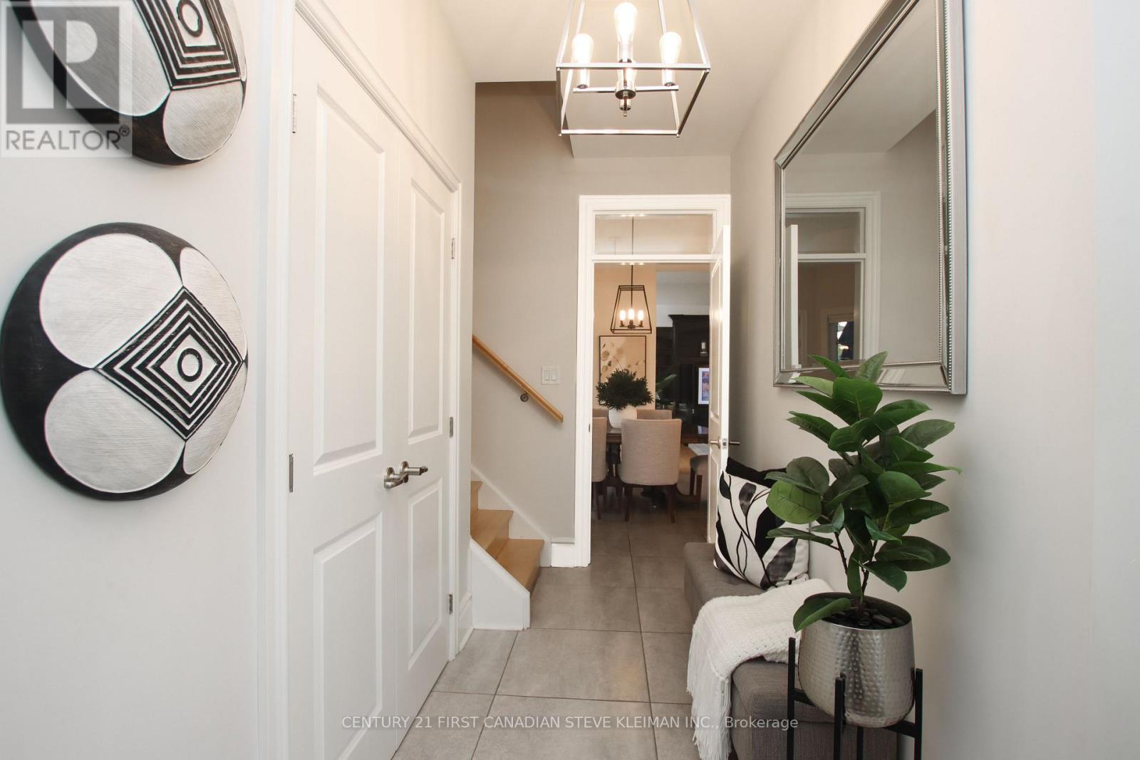 5 bedroom Single Family interior view, 3652 Homewood Lane, London South (South V), Ontario