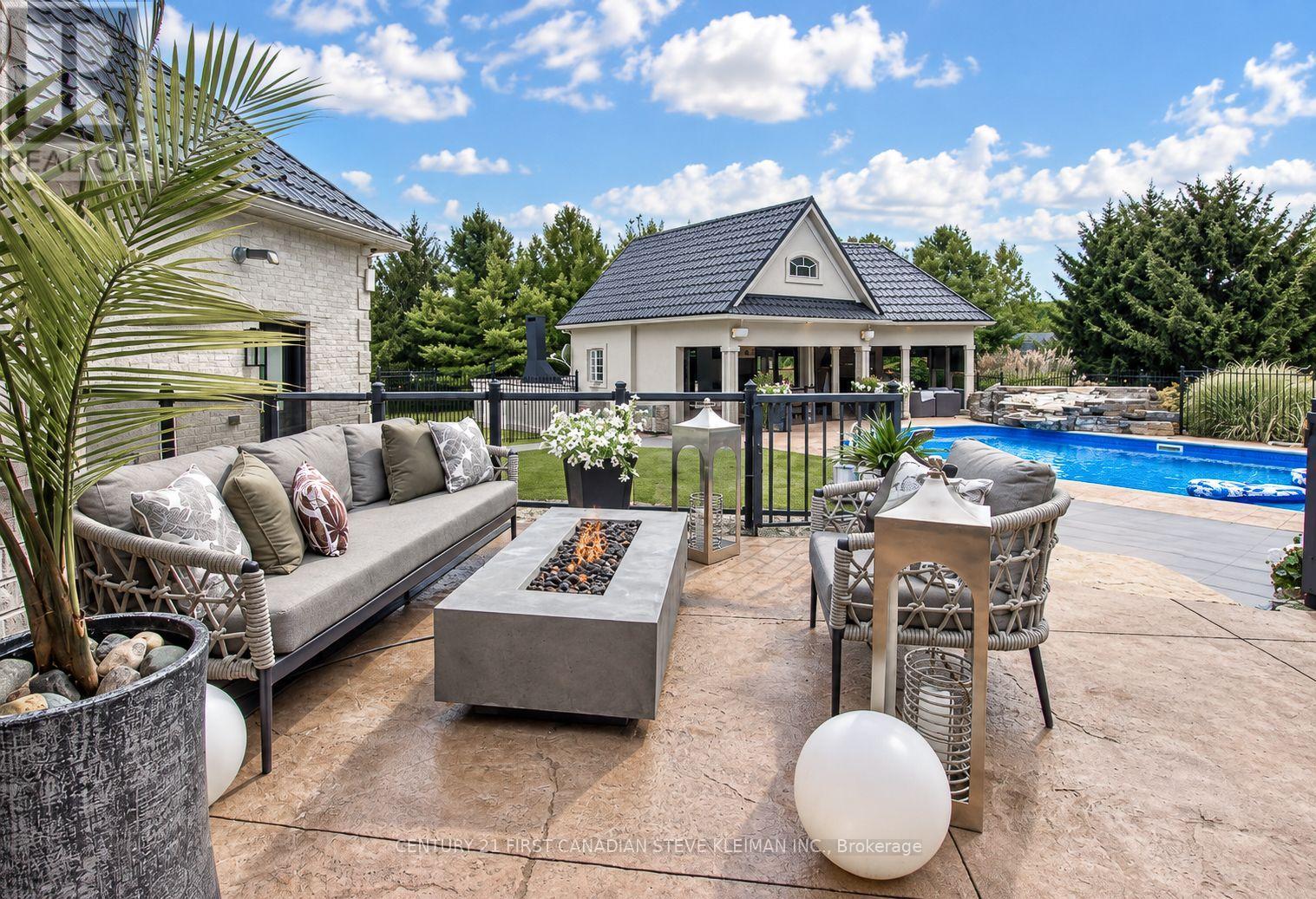5 bedroom Single Family interior view, 3652 Homewood Lane, London South (South V), Ontario