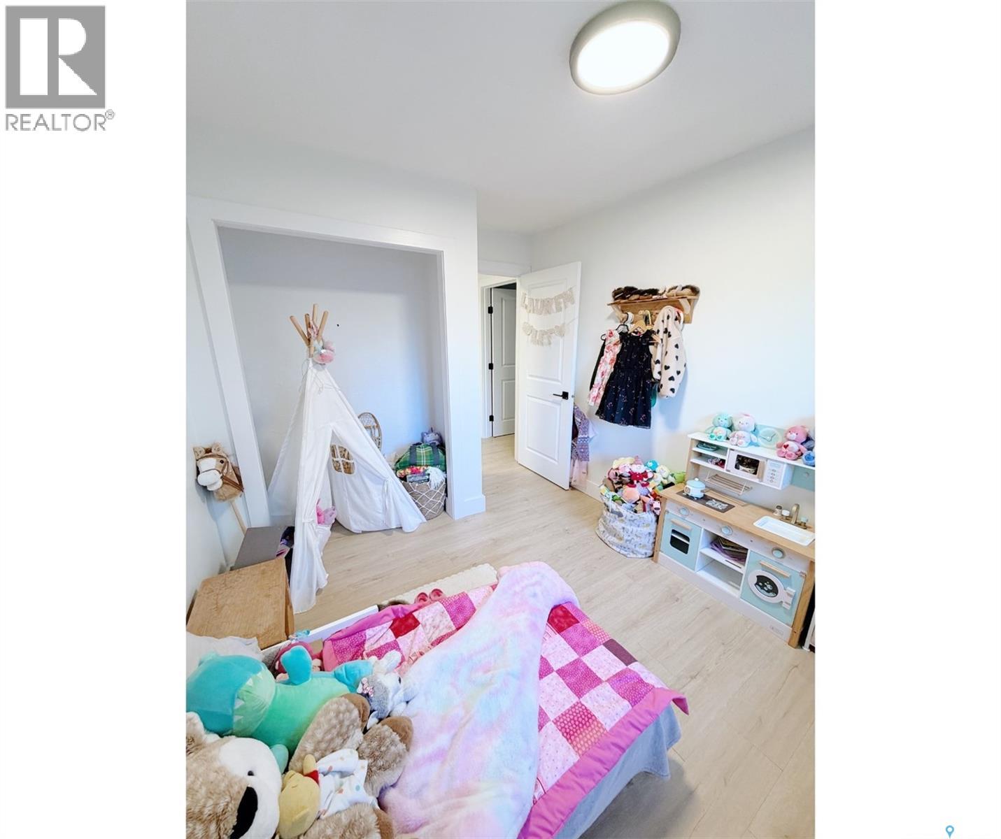 1405 Willow STREET, Northern Admin District — photo 9