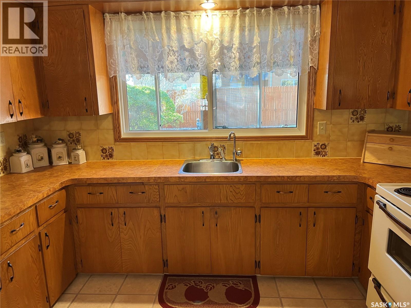 72 SPENCE STREET, Regina — photo 12