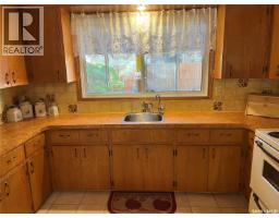 72 Spence Street, Regina, SK S4S4H4 Photo 12