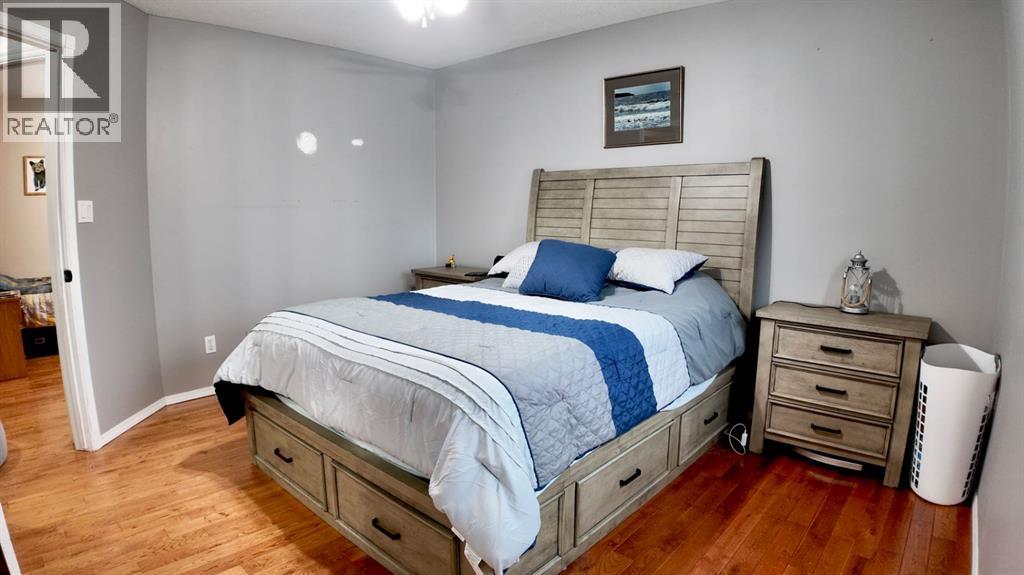 808 10 Street, Fox Creek — photo 14