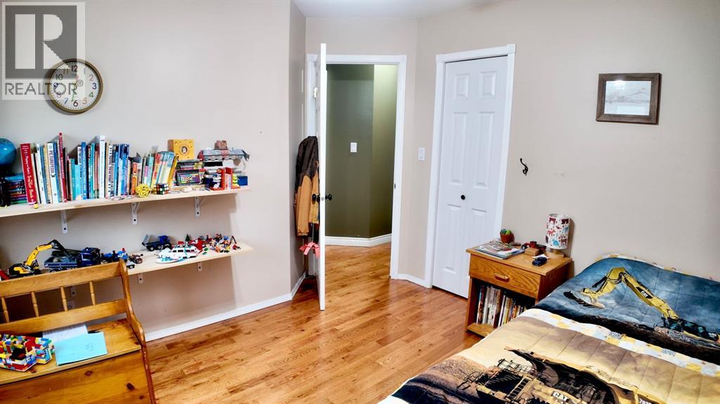 808 10 Street, Fox Creek — photo 17