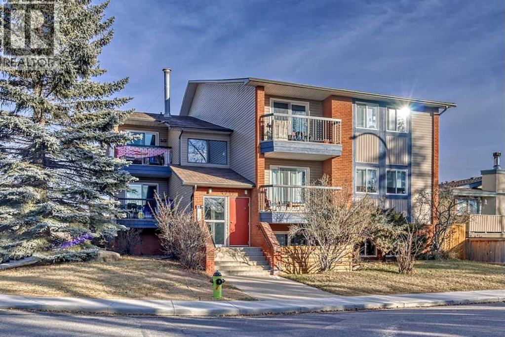 Photo of 4340 73 Street NW, Calgary