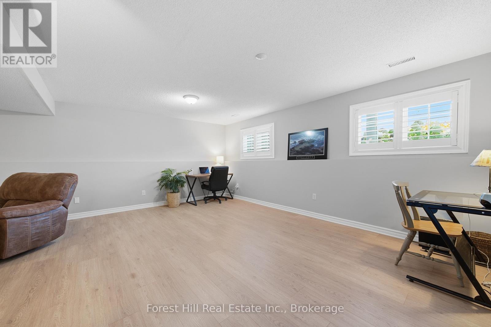 31 MCKEAN Boulevard, Clearview photo 25