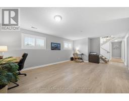 31 Mckean Boulevard, Clearview, ON L0M1P0 Photo 26