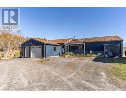 Family room - 105 Fitzgerald Drive, Huntsville, ON P0B1M0 Photo 11