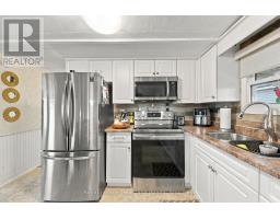22 George Street, Strathroy Caradoc, ON N7G1A6 Photo 9
