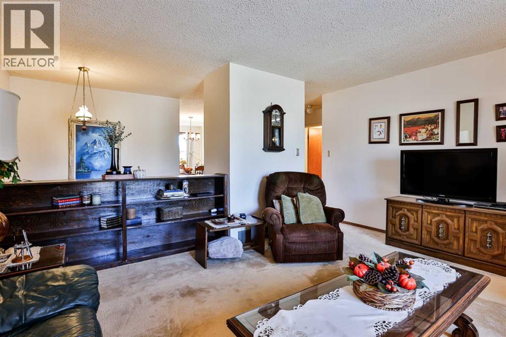 1256 10 Avenue N, photo 10 of 29