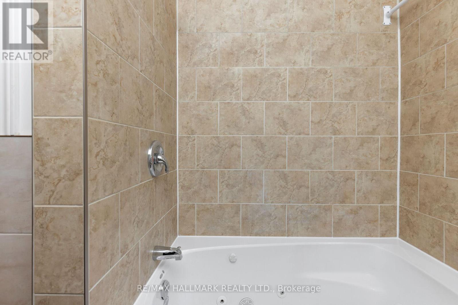 10 Woodgreen Place, Toronto, ON photo 21