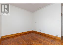 10 Woodgreen Place, Toronto, ON M4M2J2 Photo 13