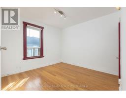10 Woodgreen Place, Toronto, ON M4M2J2 Photo 15