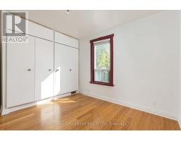 10 Woodgreen Place, Toronto, ON M4M2J2 Photo 16