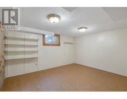 10 Woodgreen Place, Toronto, ON M4M2J2 Photo 24