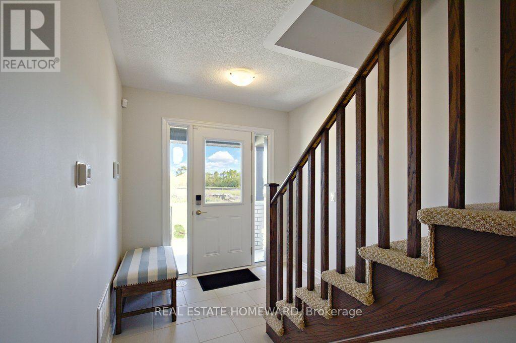 2436 Harmony Road North, Oshawa, ON photo 5