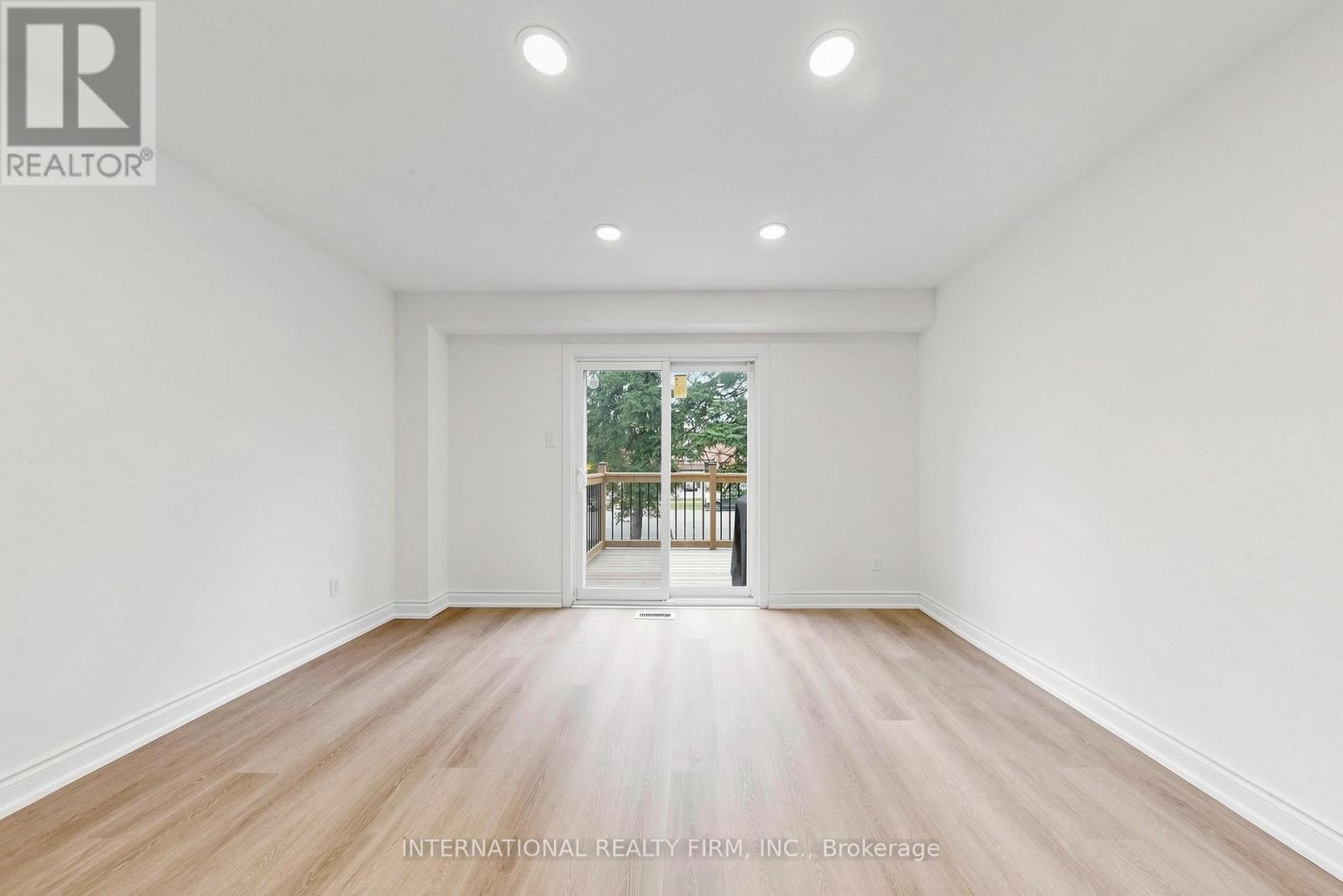 53 Jacob Fisher Drive, Toronto, ON photo 10