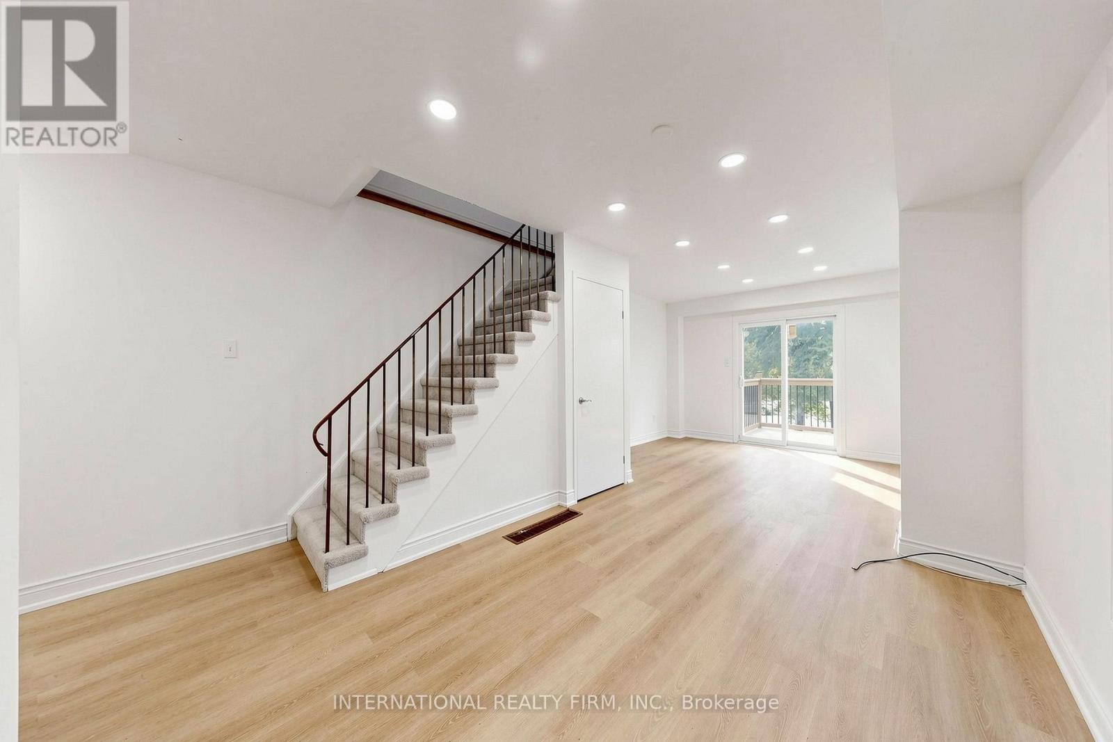 53 Jacob Fisher Drive, Toronto, ON photo 4