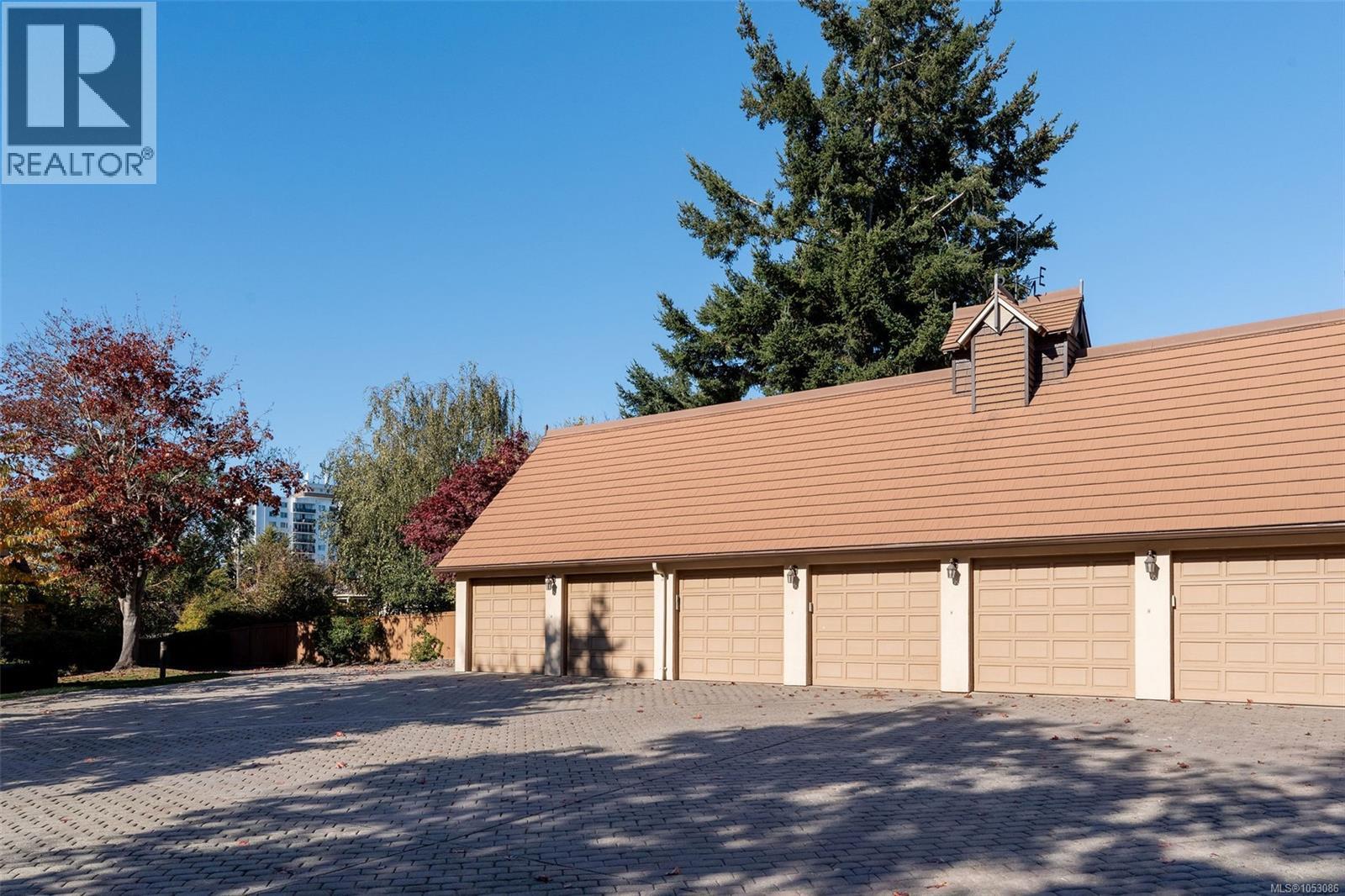 90 208 Russell Street, Victoria