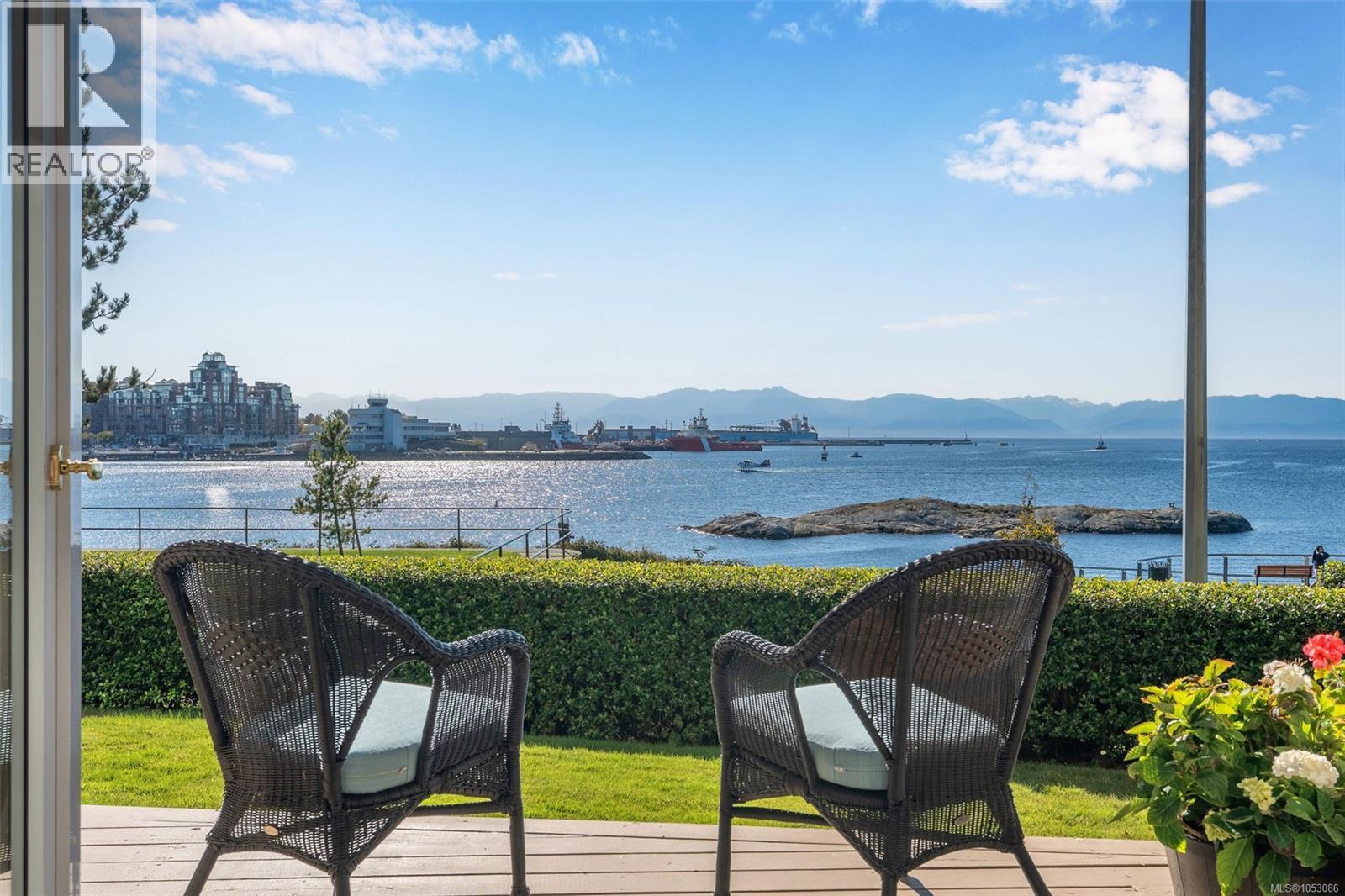 90 208 Russell Street, Victoria
