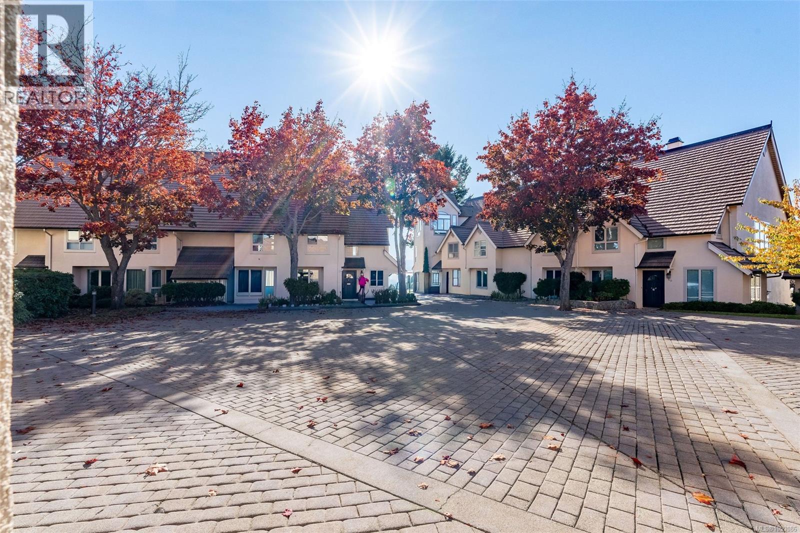 90 208 Russell Street, Victoria
