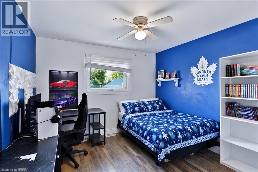 550 COCKSHUTT Road - 20