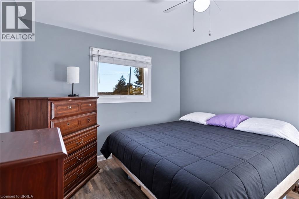 550 COCKSHUTT Road - 16