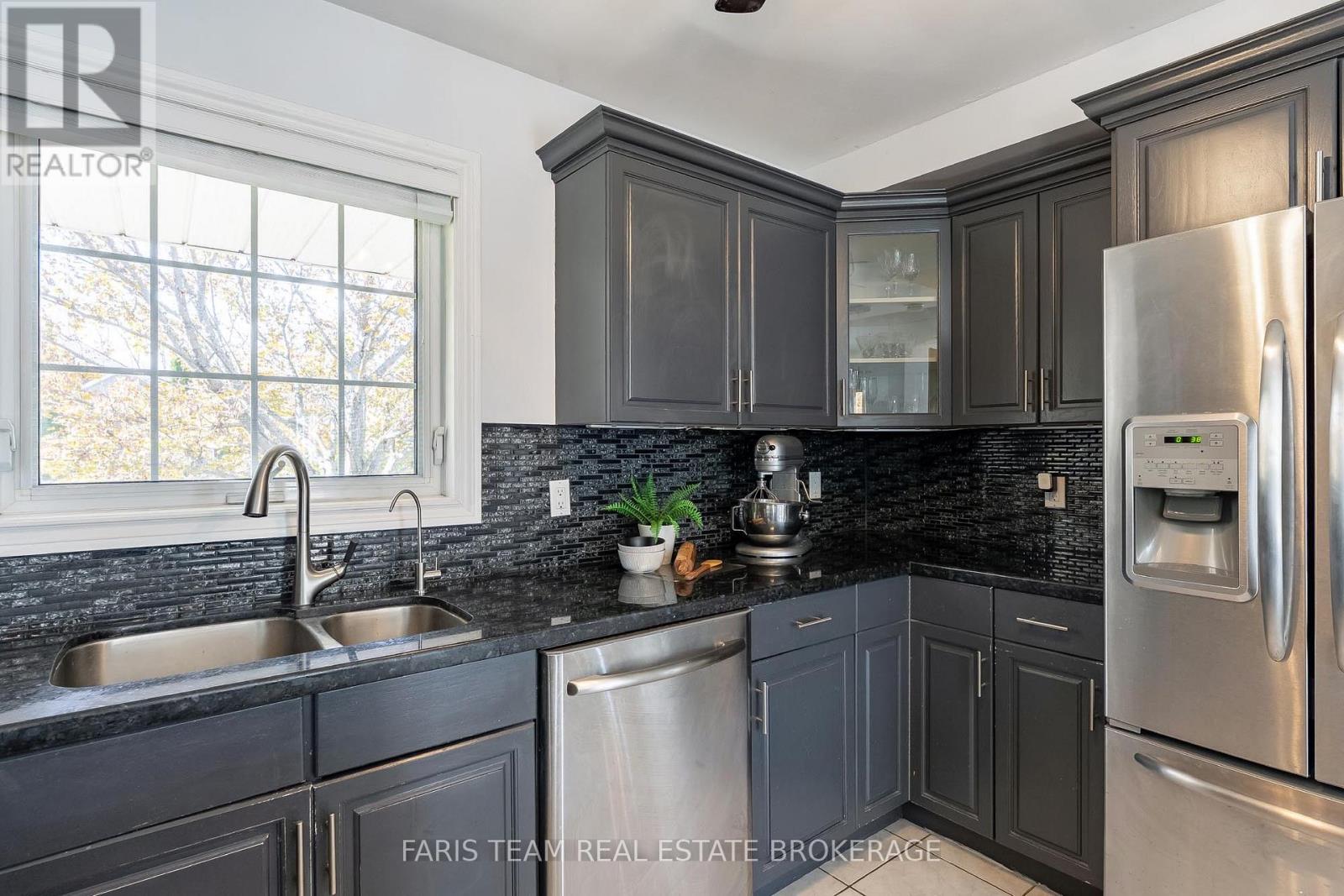 3667 Kimberley Street, Innisfil photo 4