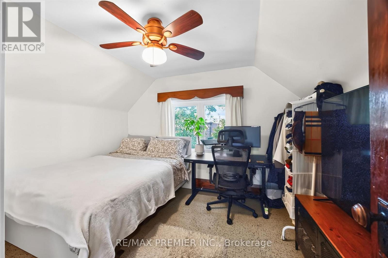 232 John Street, Toronto, ON photo 11
