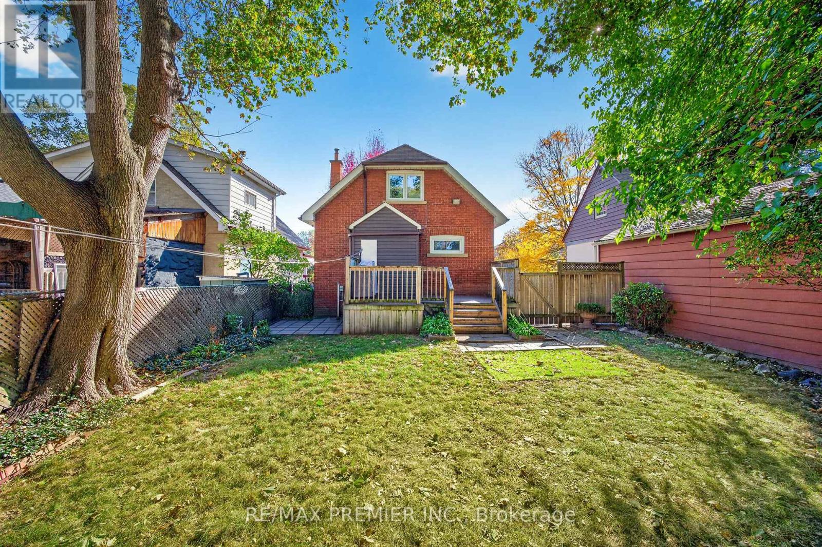 232 John Street, Toronto, ON photo 13
