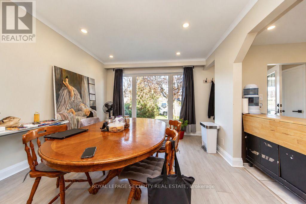 21 Neames Crescent, Toronto, ON photo 10