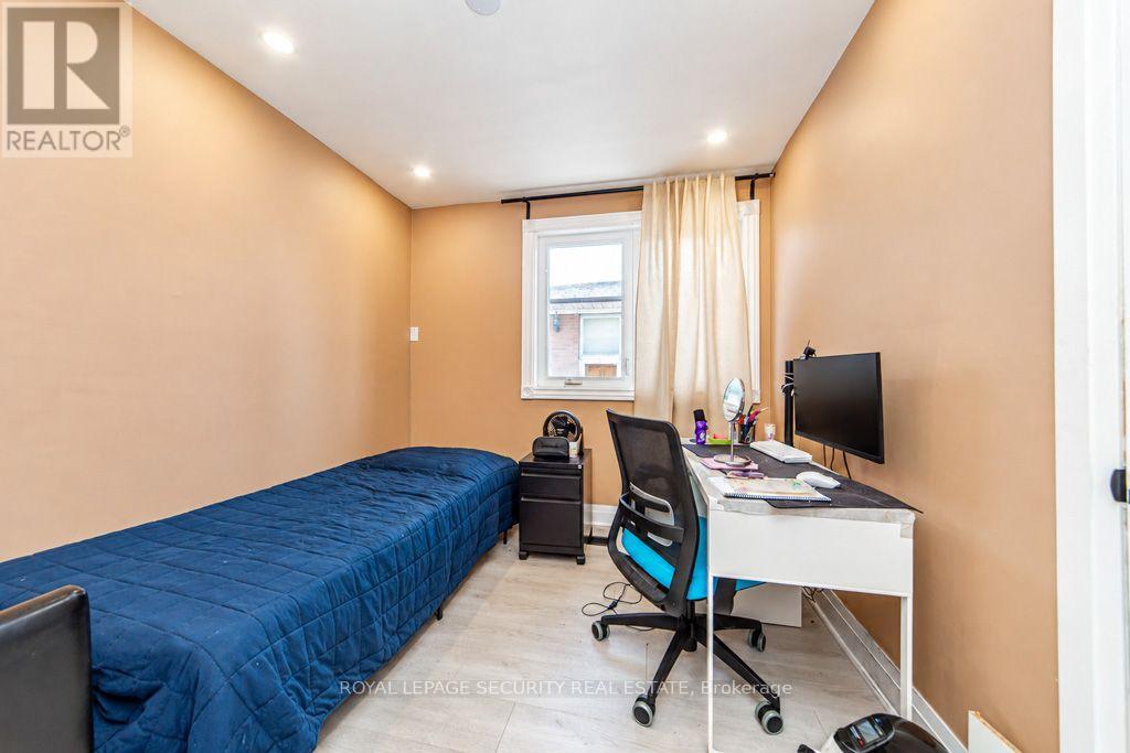 21 Neames Crescent, Toronto, ON photo 23