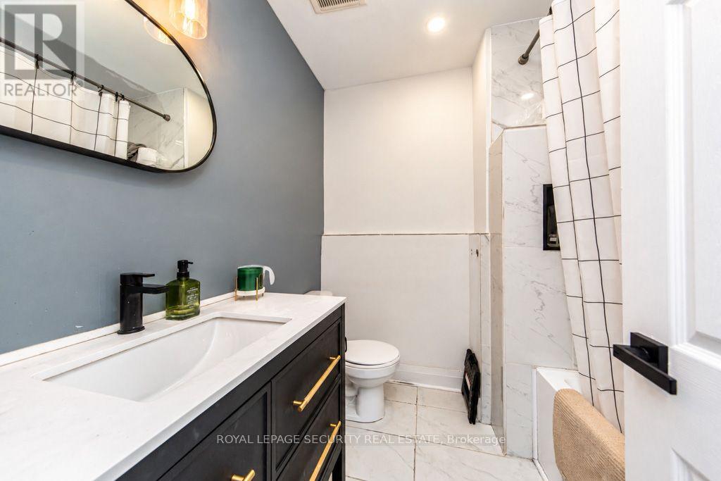 21 Neames Crescent, Toronto, ON photo 25