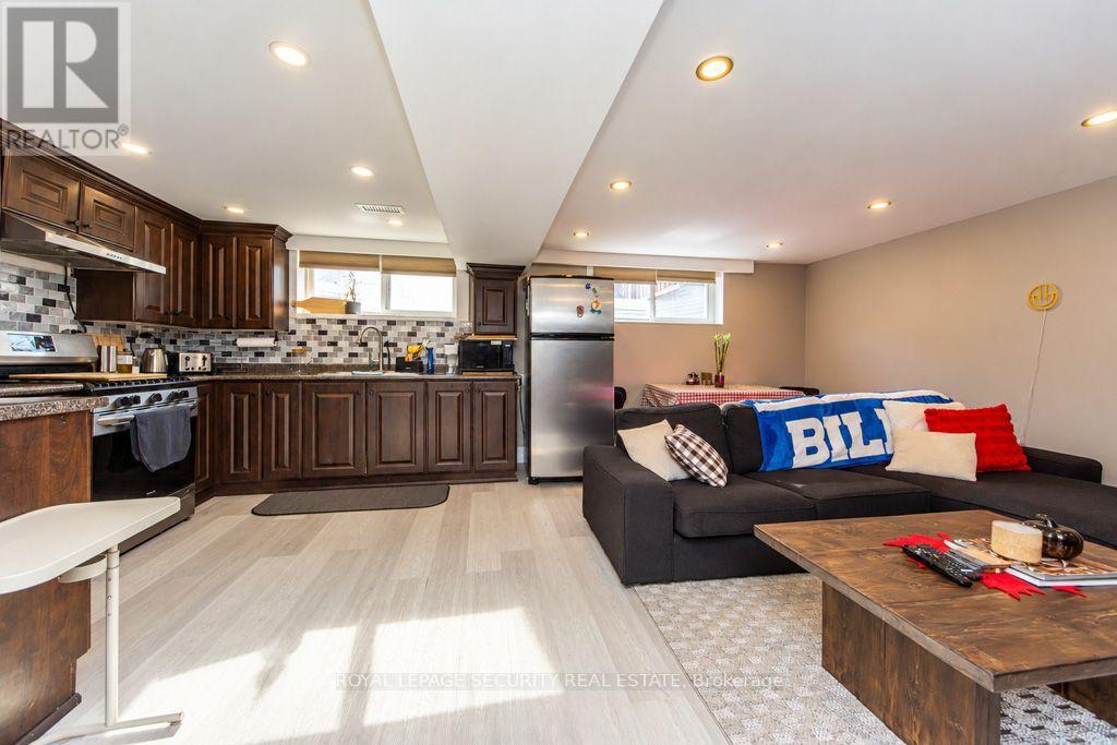 21 Neames Crescent, Toronto, ON photo 30
