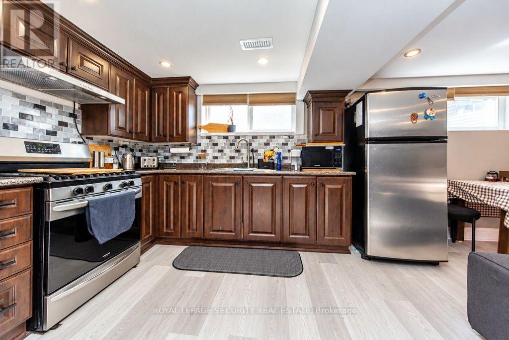 21 Neames Crescent, Toronto, ON photo 34