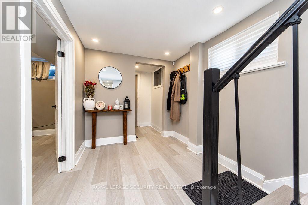 21 Neames Crescent, Toronto, ON photo 35