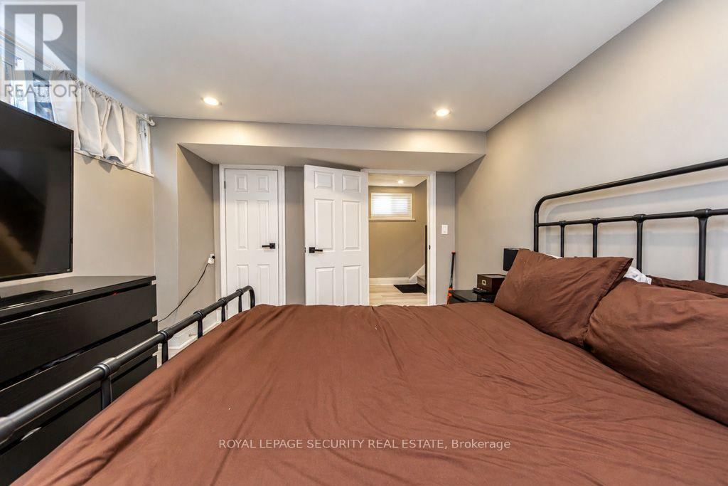 21 Neames Crescent, Toronto, ON photo 37