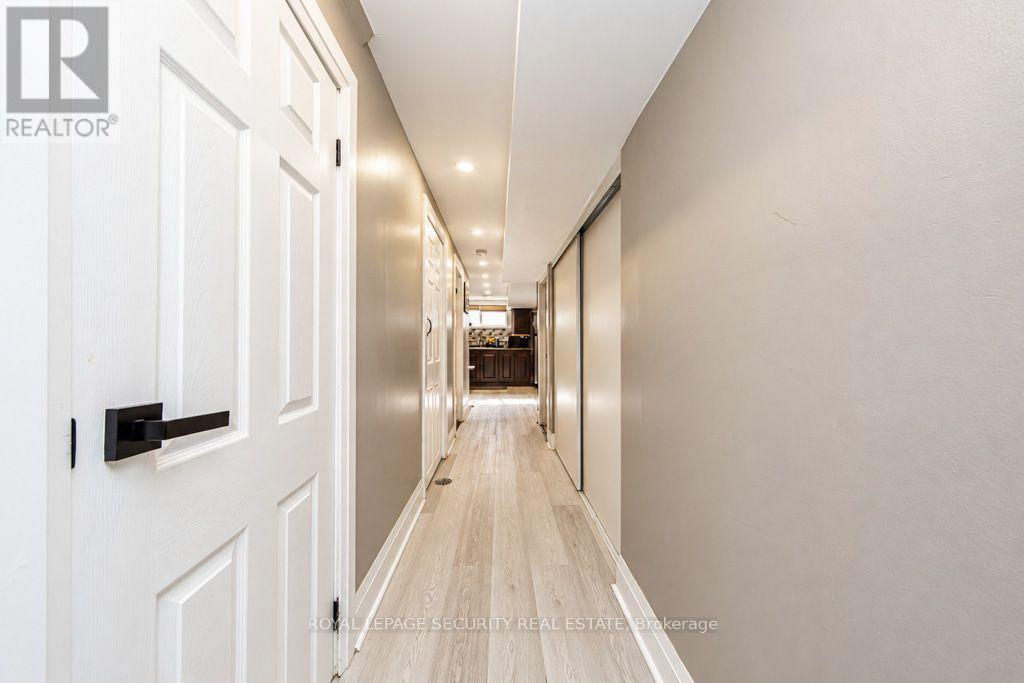 21 Neames Crescent, Toronto, ON photo 38