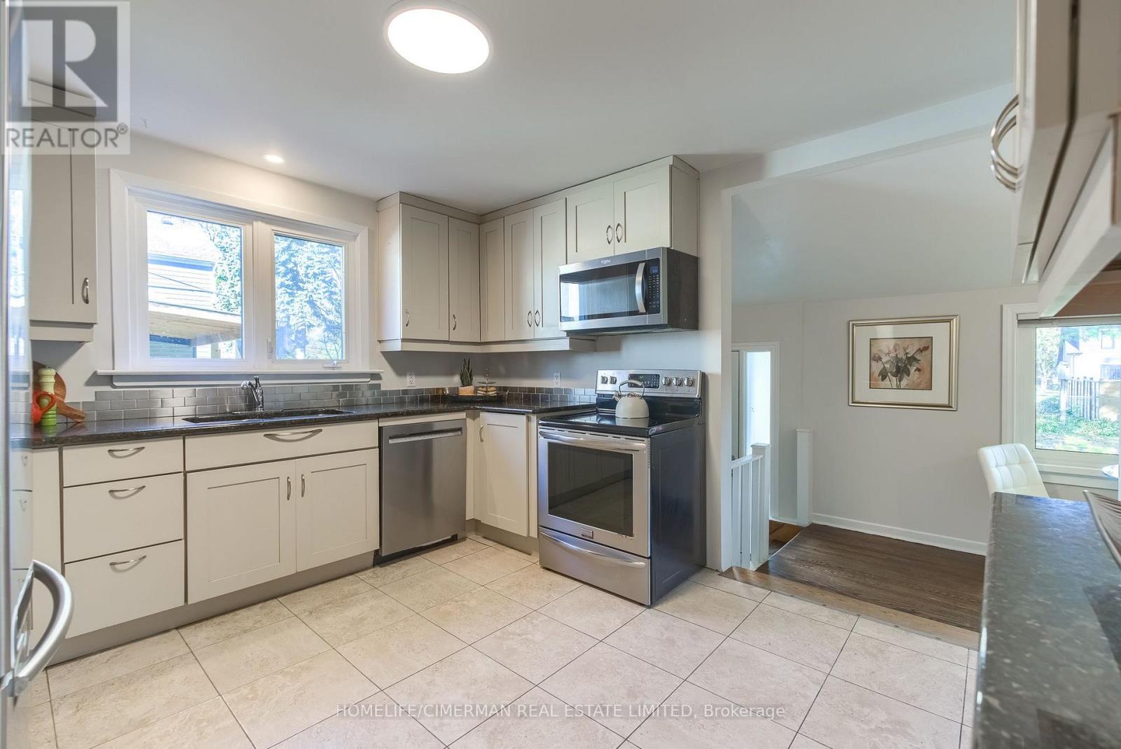 25 Thirty Ninth Street, Toronto, ON photo 20