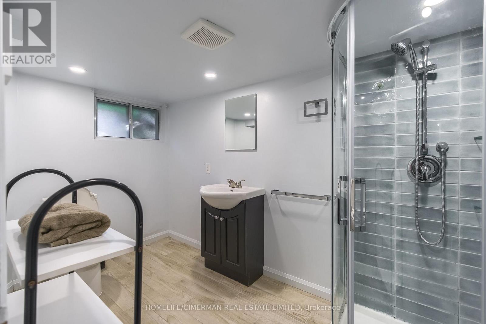 25 Thirty Ninth Street, Toronto, ON photo 37