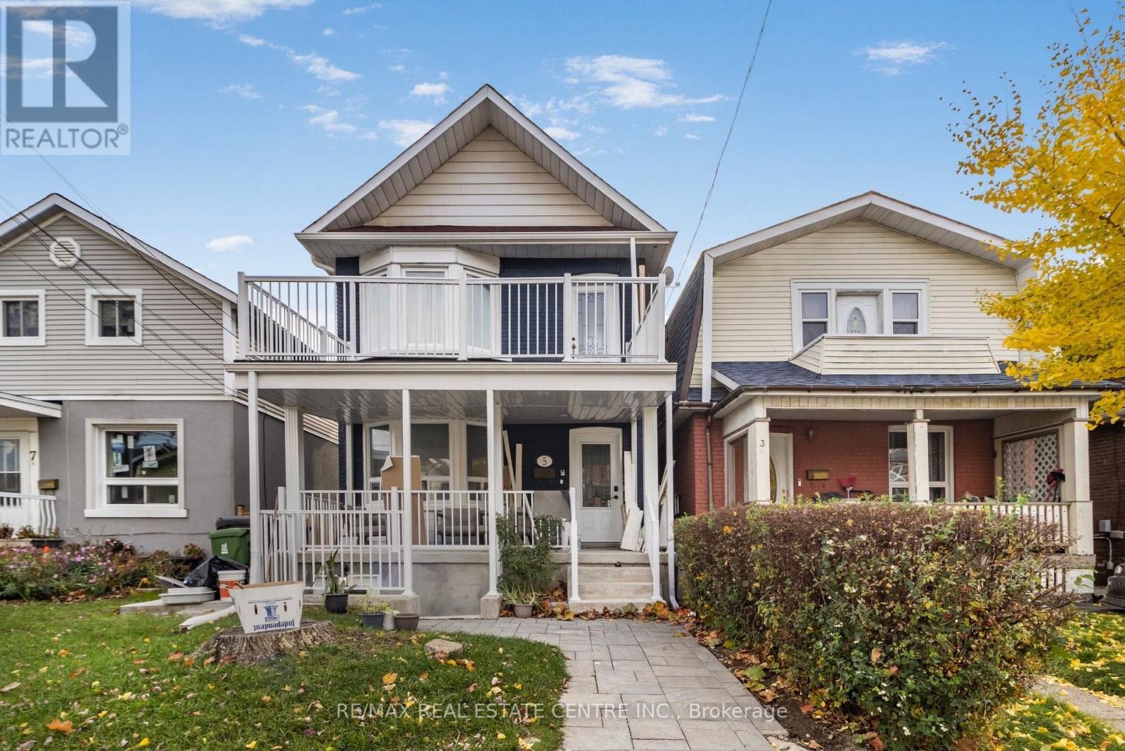 Photo of 5 Rutherford Avenue