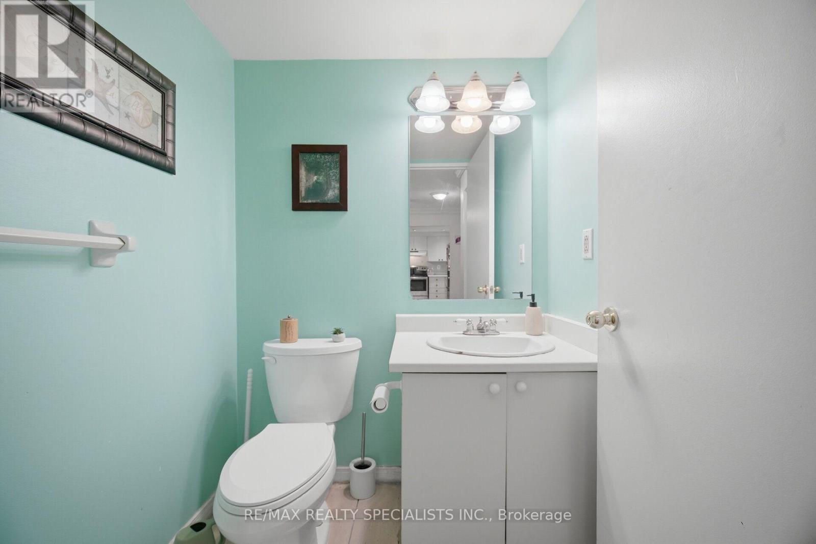 813- 145 Hillcrest Avenue, Mississauga, ON photo 19