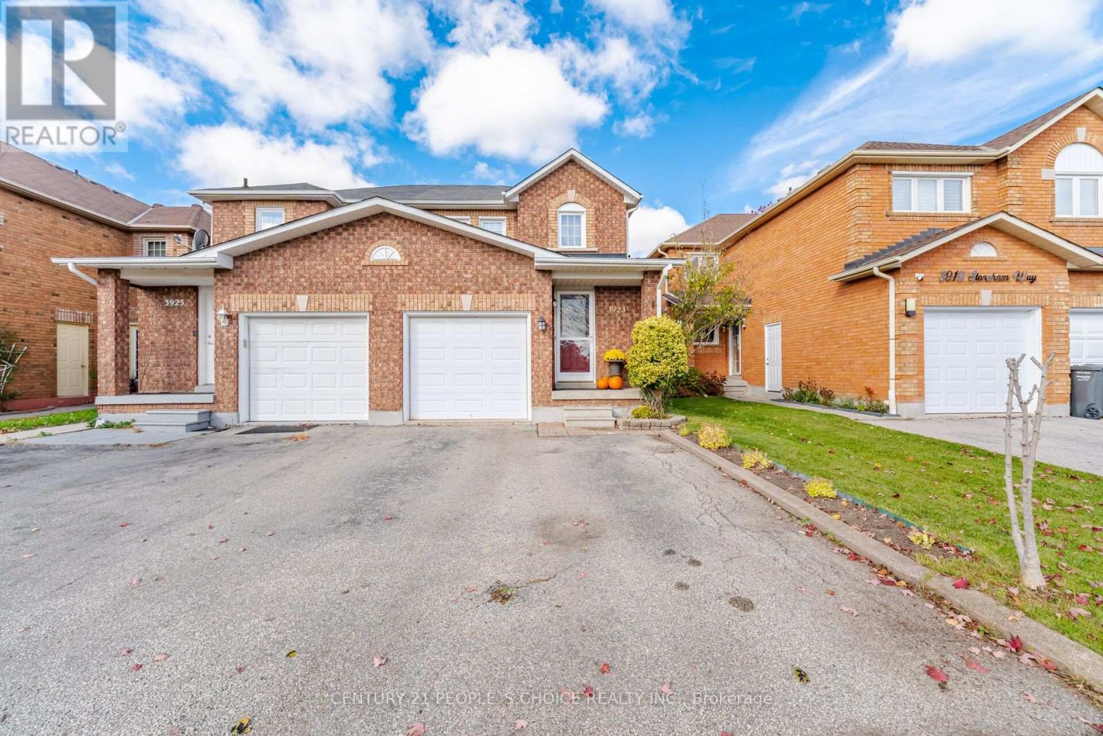 3923 Stoneham Way, Mississauga, ON photo 1
