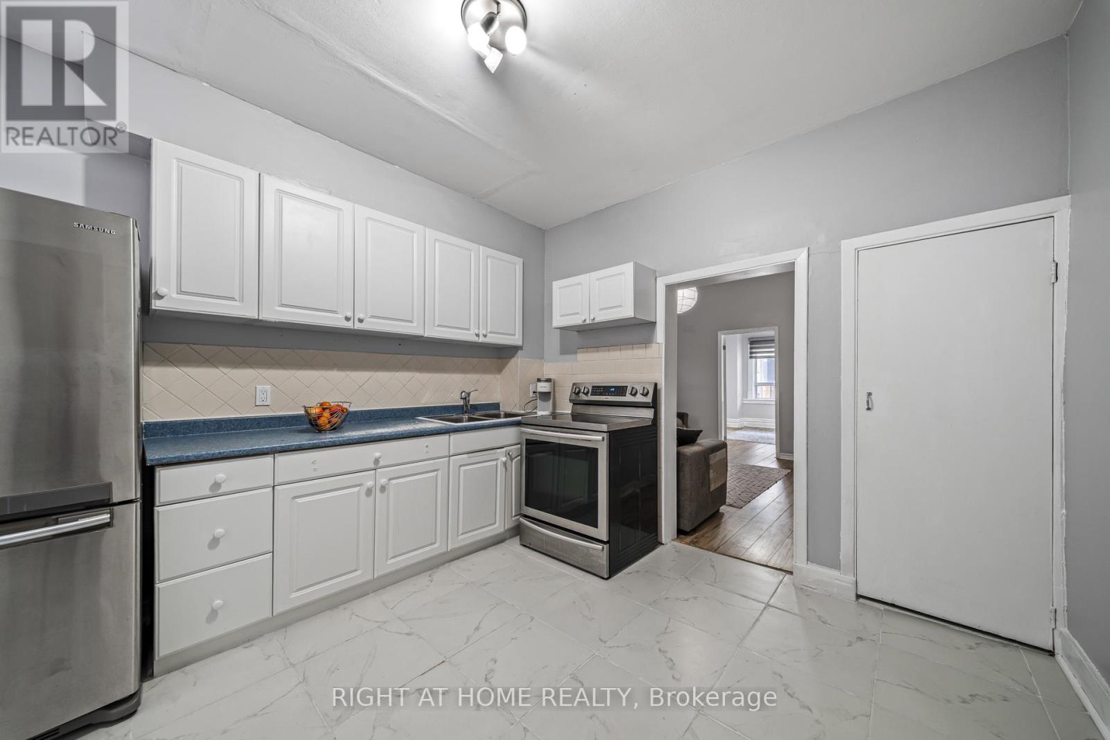 138 Osler Street, Toronto, ON photo 11