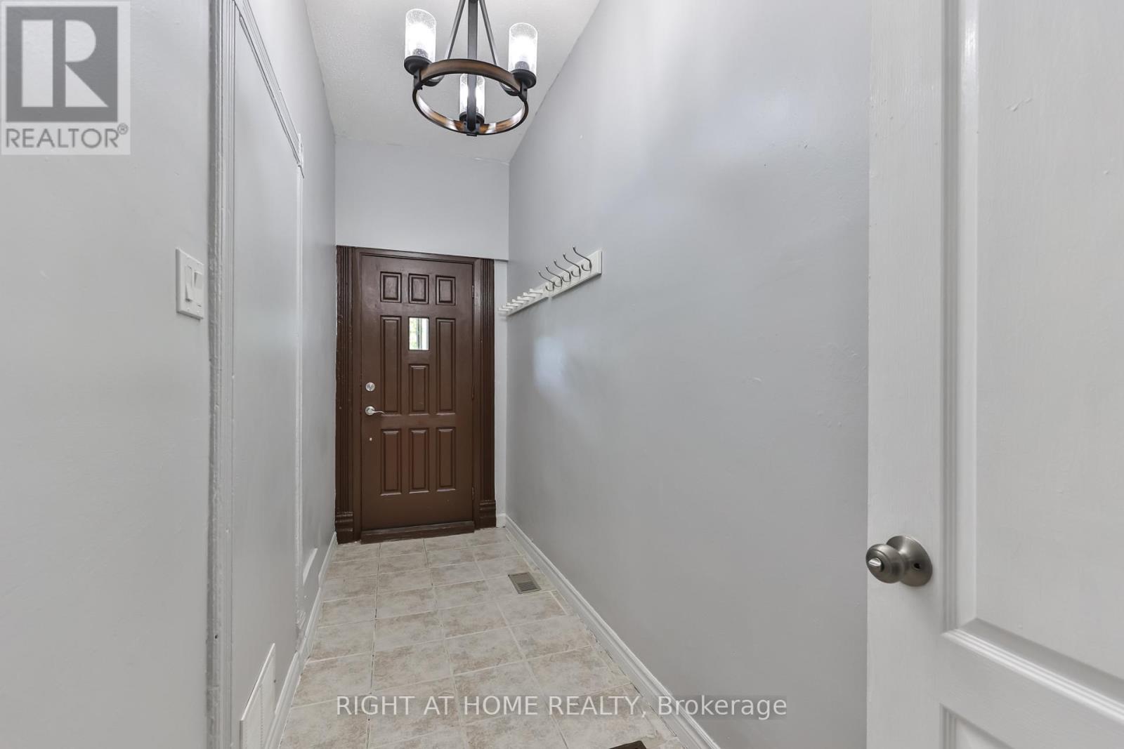 138 Osler Street, Toronto, ON photo 3