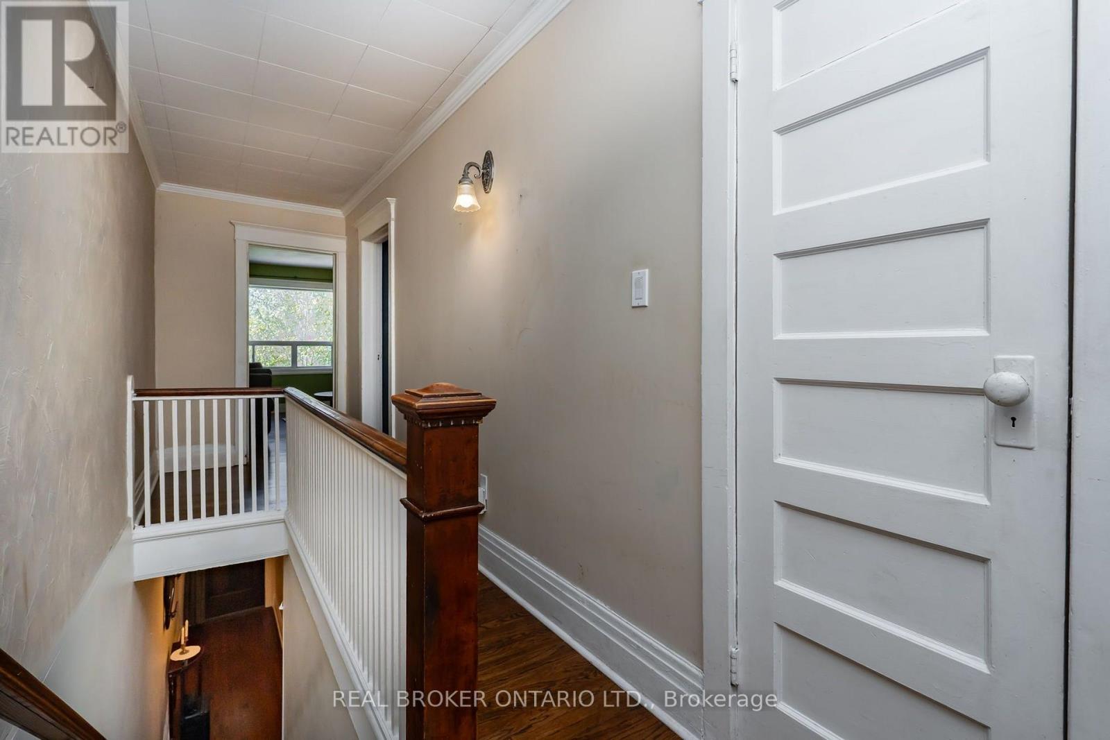 253 Bartlett Avenue, Toronto, ON photo 17