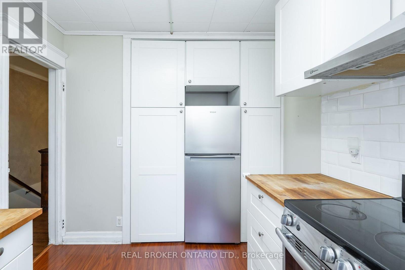 253 Bartlett Avenue, Toronto, ON photo 19