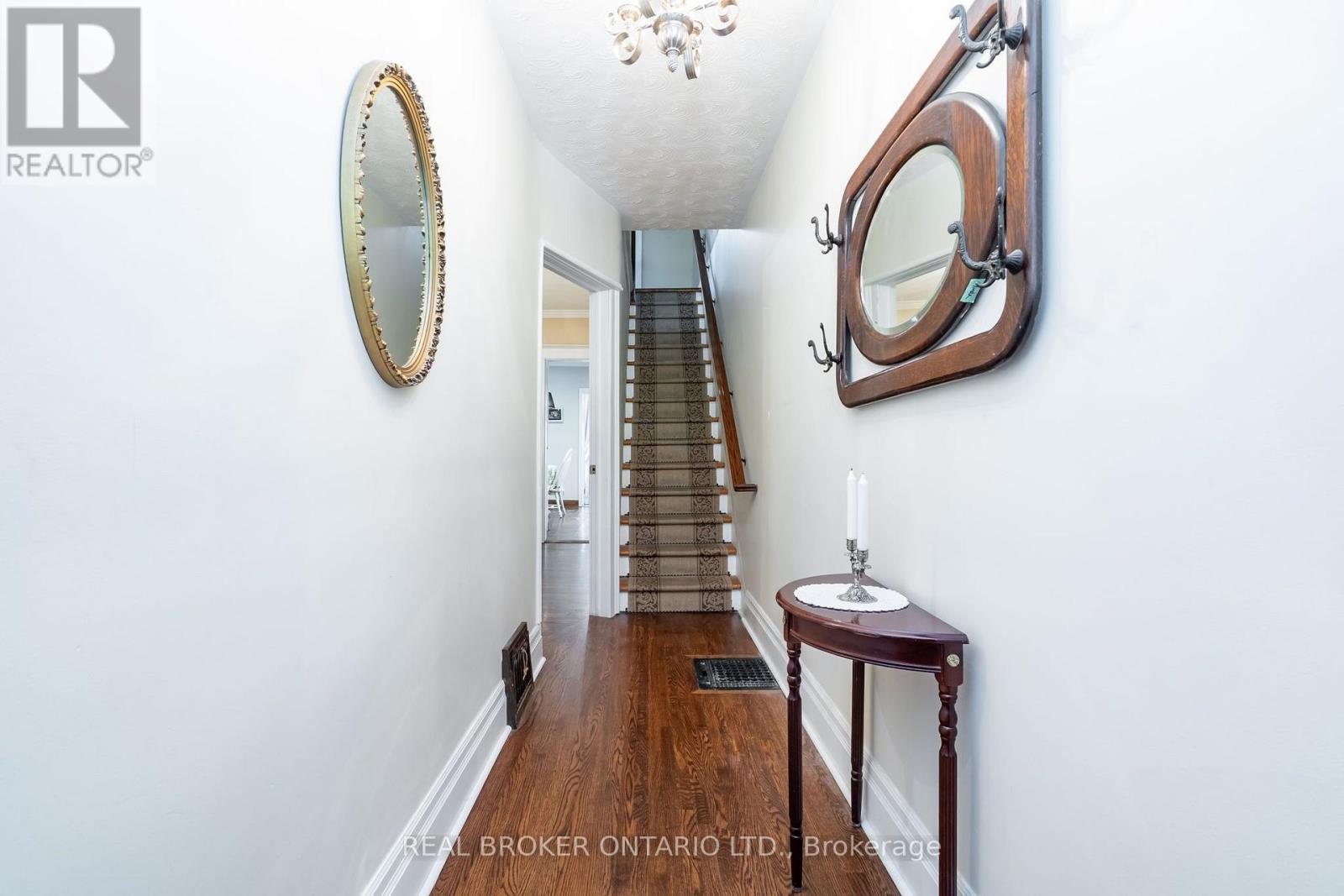 253 Bartlett Avenue, Toronto, ON photo 3