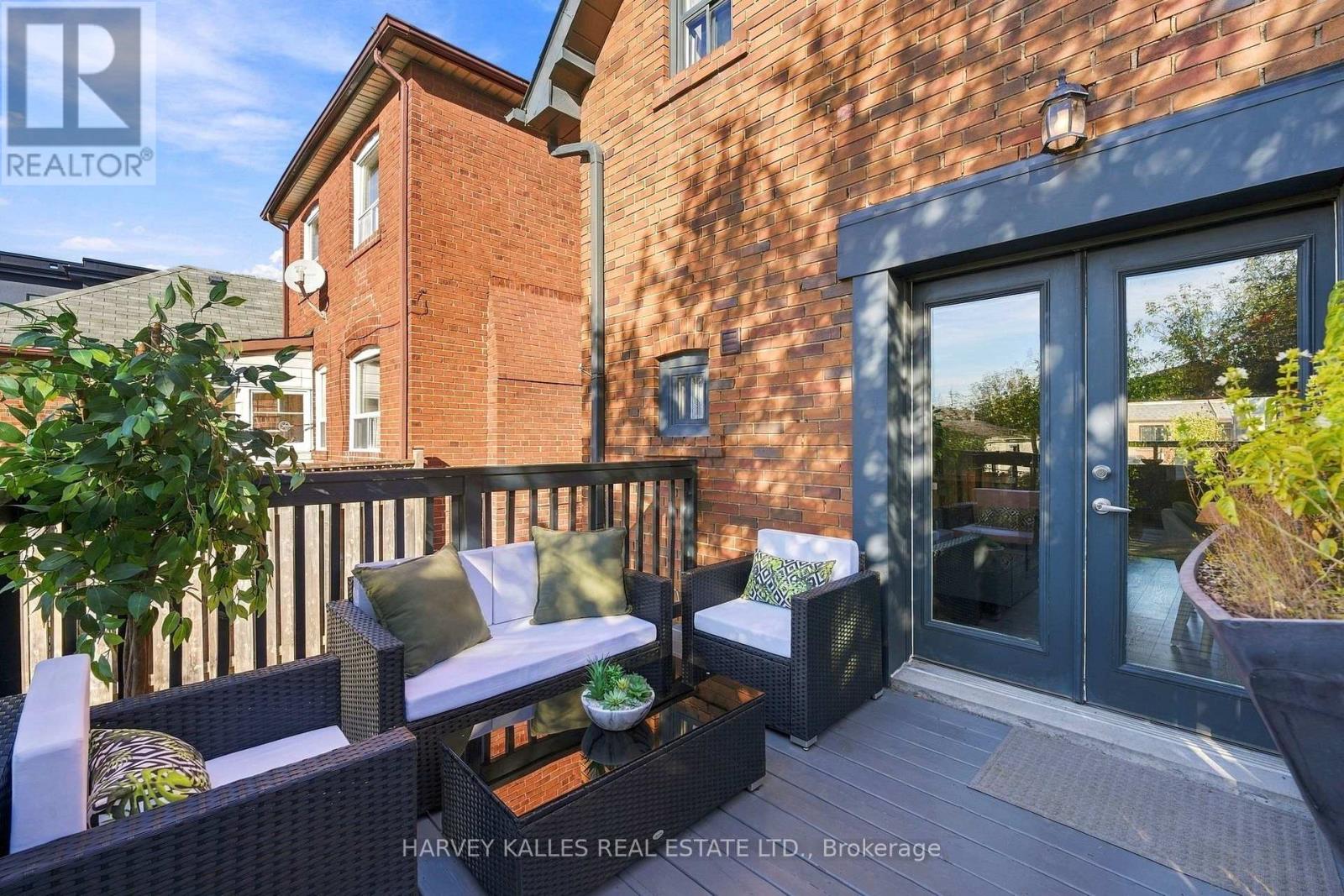 26 Miranda Avenue, Toronto, ON photo 33