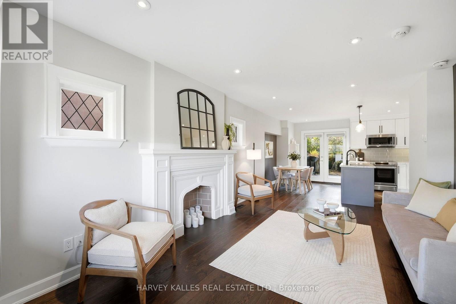 26 Miranda Avenue, Toronto, ON photo 4