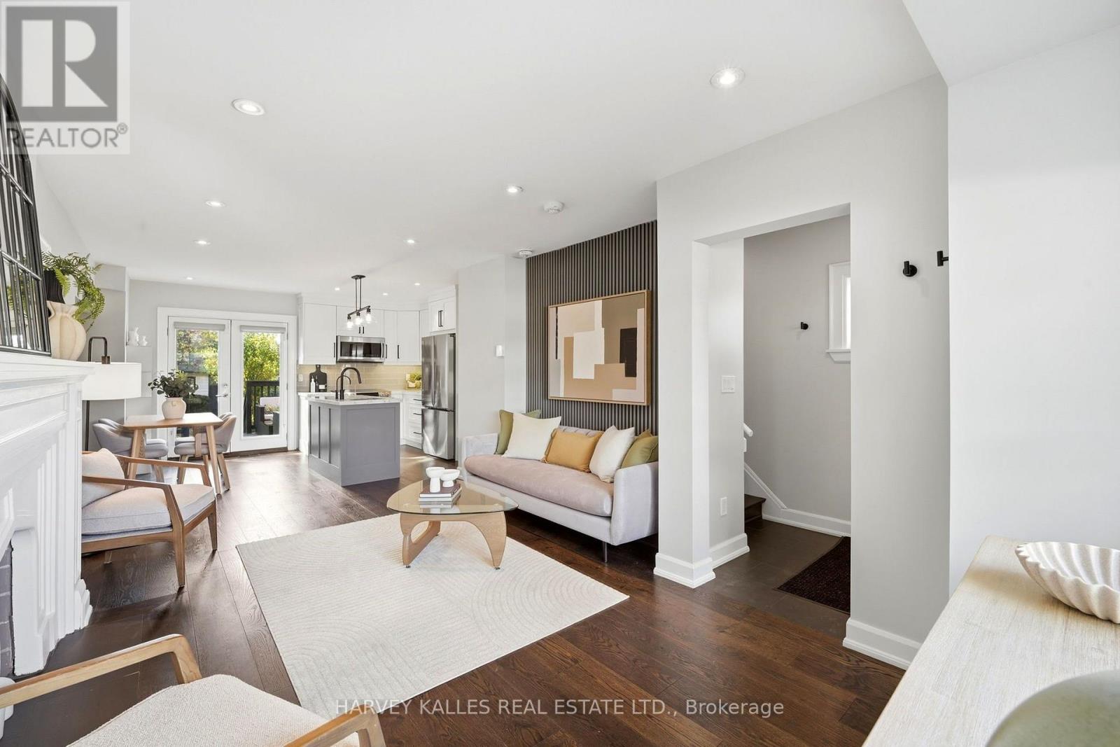 26 Miranda Avenue, Toronto, ON photo 5